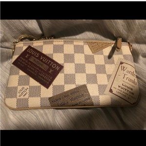 Authentic Louis Vuitton  Milla  Limited addition